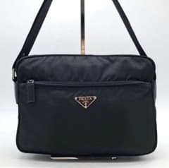 PRADA ナイロンショルダーバッグ ブラックのサムネイル