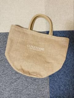 L'OCCITANE ベージュ トートバッグ　ノベルティのサムネイル