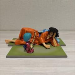 revible moment　日和&おでん　フィギュアのサムネイル