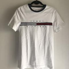 TOMMY HILFIGER Tシャツのサムネイル