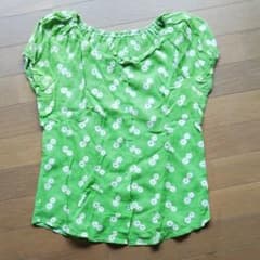 ブラウスのサムネイル