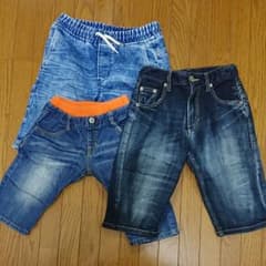 ハーフパンツ １４０ デニムパンツ三枚セットのサムネイル