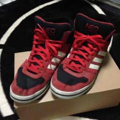 adidas スニーカー ハイカットのサムネイル