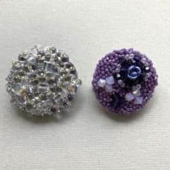 (485)ビーズ刺繍ブローチ　雨の光と紫の花のサムネイル