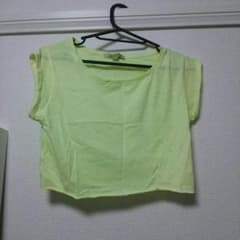 Bershka ミニTシャツのサムネイル
