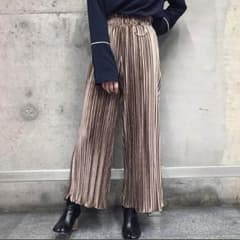 新品❥❥プリーツ ワイドパンツのサムネイル
