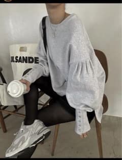 willfully_official・ウィルフリー・バルーン袖スウェットのサムネイル