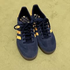 w*e様 【美品】adidas Handball Spezial ネイビー イエのサムネイル