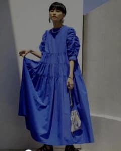 AMERI MEDI COLOR TIERED VOLUME DRESS - メルカリ