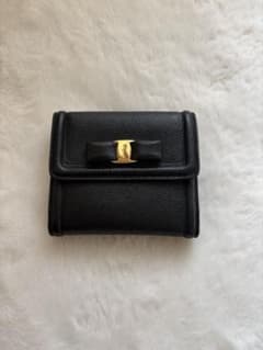 Salvatore Ferragamo 二つ折り財布 ブラックのサムネイル