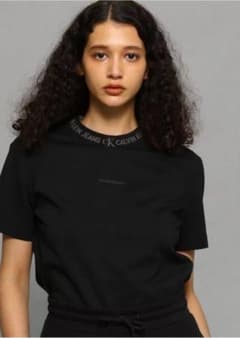 Calvin Klein Jeans モックネック Tシャツ ブラックのサムネイル