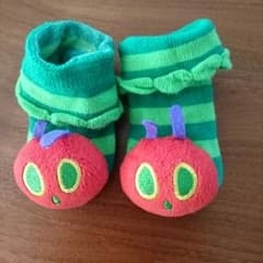 はらぺこあおむしの靴下のサムネイル