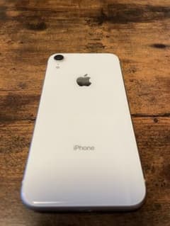 iPhone XR 64GB ホワイト SIMフリーのサムネイル