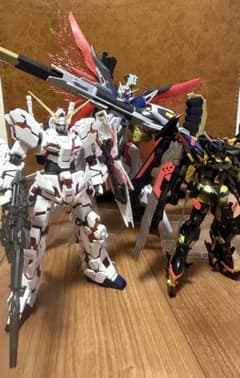 素組みガンプラセット ジャンクのサムネイル