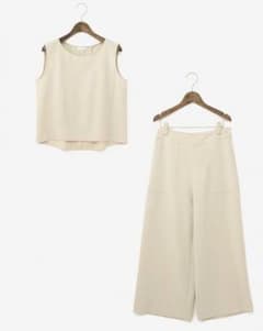 【専用】ストレッチワイドクロップドセットアップのサムネイル