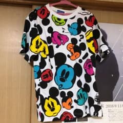 ディズニー 総柄 Tシャツのサムネイル