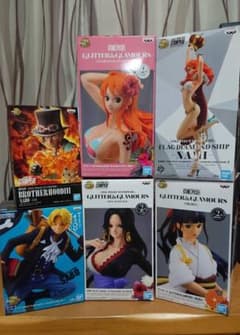 ワンピースフィギュアのサムネイル