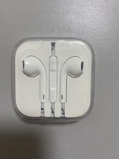 Apple イヤホン　有線のサムネイル