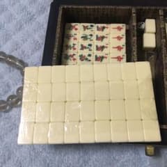 新品ですが、自宅保存の為、箱がやや汚れありのサムネイル