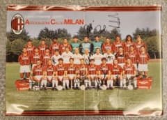 本物 ACミラン 直筆サイン入り雑誌付録小冊子 Milan 本物 ACミラン 直筆サイン入り雑誌付録小冊子 Milan - メルカリ