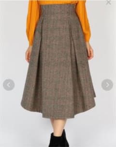 タックフレアスカートʚ♡ɞ ¥11664→¥2500 お値下げ中 新品のサムネイル