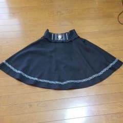 スカートのサムネイル