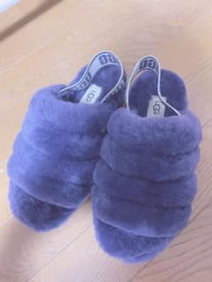 最終値下げ　早い者勝ち　美品　UGG ファー　サンダルのサムネイル