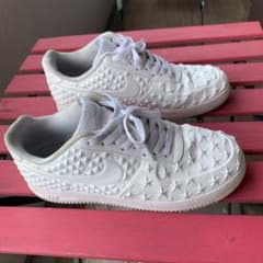 アディダス NIKE まだまだ履けると思います！のサムネイル
