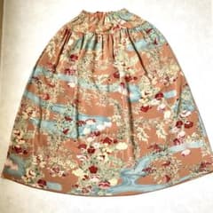 ワンダフルワールド　南天と芥子柄　和柄　花柄　ロングスカート　縮緬風 ワンダフルワールド 南天と芥子柄 和柄 花柄 ロングスカート 縮緬風