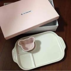 yocci様専用☆値下げ一部地域送料込♡新品♡ルクルーゼのベビープレートピンクのサムネイル