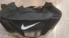 NIKE　ボストンバッグ　41L　新品のサムネイル