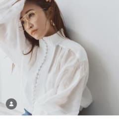 CADUNE ＜神崎 恵さんコラボ＞タックボリュームブラウス カデュネ 36