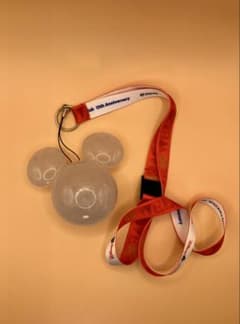 JCB Disney Card Club 15周年 光るストラップのサムネイル