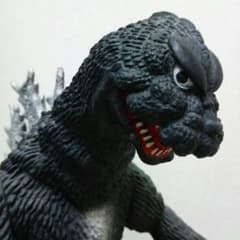 ゴジラ」超弩級ソフビ人形・怪獣王ゴジラ（美品） - メルカリ
