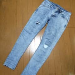 ZARA スキニージーンズ ダメージのサムネイル