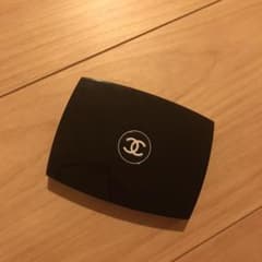 CHANEL シャネル ファンデケースのサムネイル