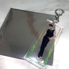 ATEEZ アクリルキーホルダー SANのサムネイル