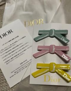 Dior ヘアピン 3本セット ノベルティ - メルカリ
