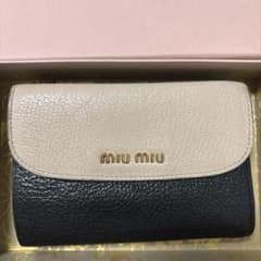 箱なし500円値下げ！ MIUMIU ミュウミユウ折りたたみ財布 ピンクベージュのサムネイル