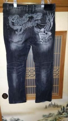 Cloud72 DENIM ブラックジーンズ 刺繍デザインのサムネイル