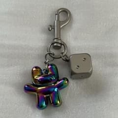 NewJeans BUNNIES CLUB DICE KEYRING - メルカリ