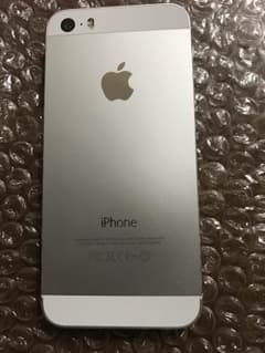 iPhone5s 64GB  SILVER 美品  お値下げ中☆のサムネイル