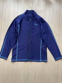 puma ラッシュガード　キッズ　中古　140 紺色系のサムネイル