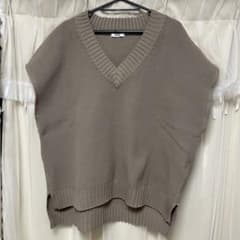 MURUA ニットベストのサムネイル