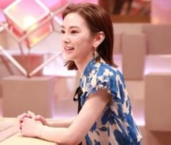 北川景子さん着用 ダブスタ フラワープリントシフォンブラウス - メルカリ