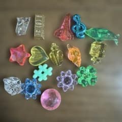 カラフル クリアチャーム パーツ 16個セットのサムネイル