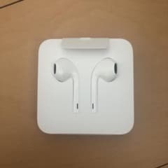 iPhone イヤホンのサムネイル