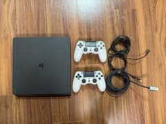 PlayStation 4 本体 コントローラー2個付きのサムネイル