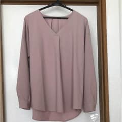 mai♡様専用ーＶネックブラウスのサムネイル