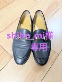 GUCCI 黒レザー ローファー ゴールド装飾のサムネイル